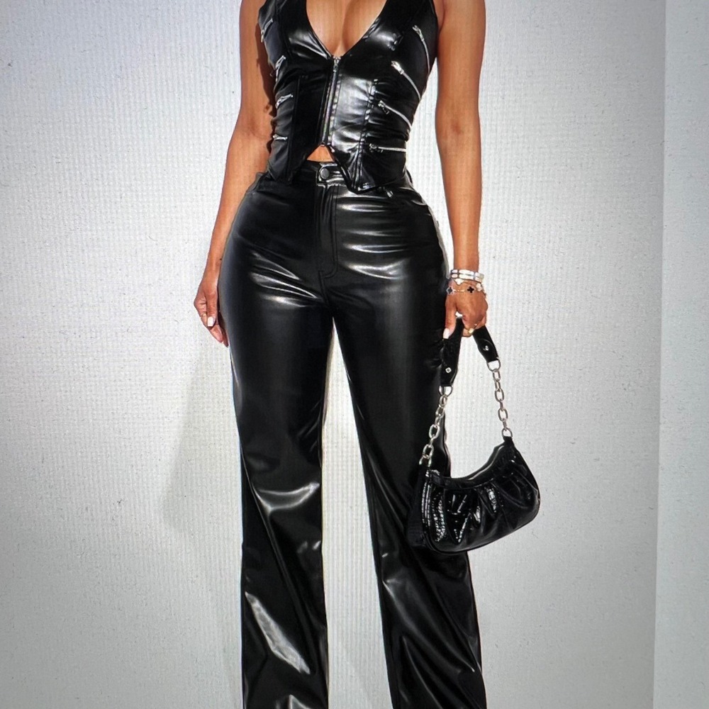 FASHION NOVA Seraphine Faux Leather Pant‎ Women Size Medium Black NEW HF23E610